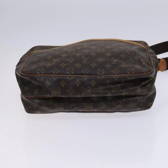 LOUIS VUITTON Monogram Reporter GM Shoulder Bag - Picture 5 of 16